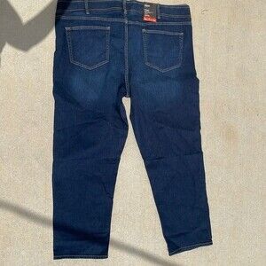 Urban Pipeline straight leg jeans size 46x30 NWT